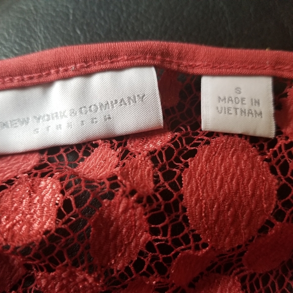 New York & Company sleeveless top - Picture 3 of 3